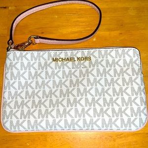 Michael Kors wristlet